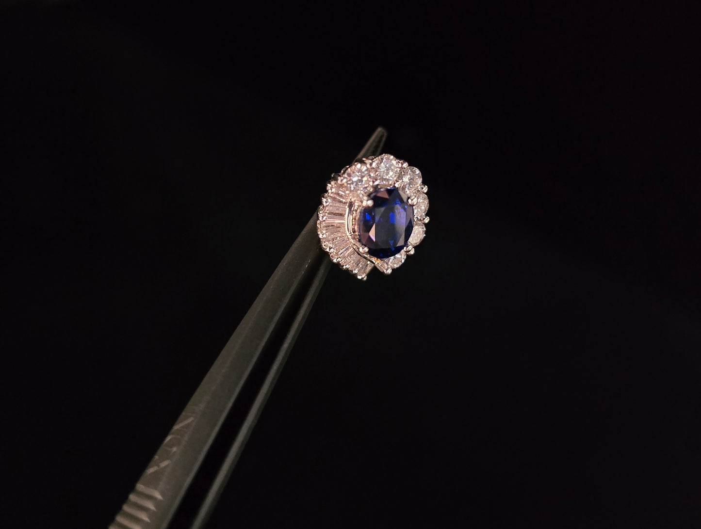 Sapphire and diamond earings