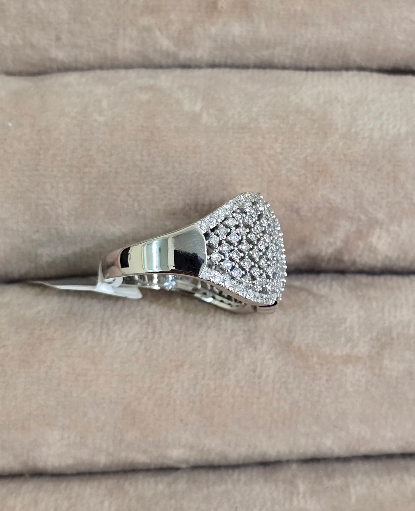 Italian ring