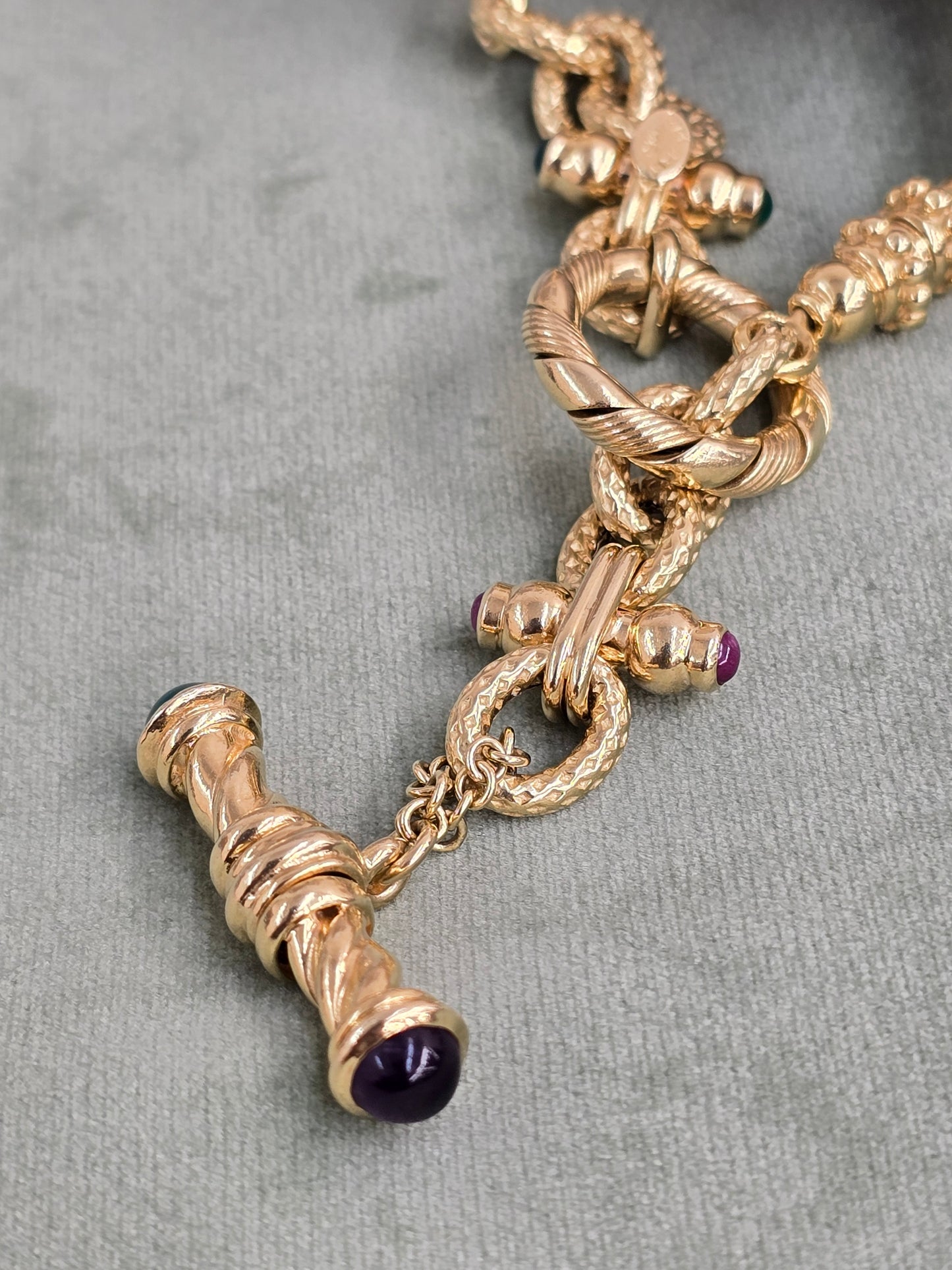 Vintage vibes necklace