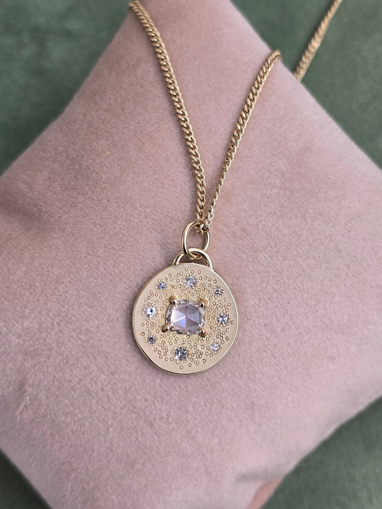 GIA Certified Natural Diamond 14K (585) Yellow Gold Pendant