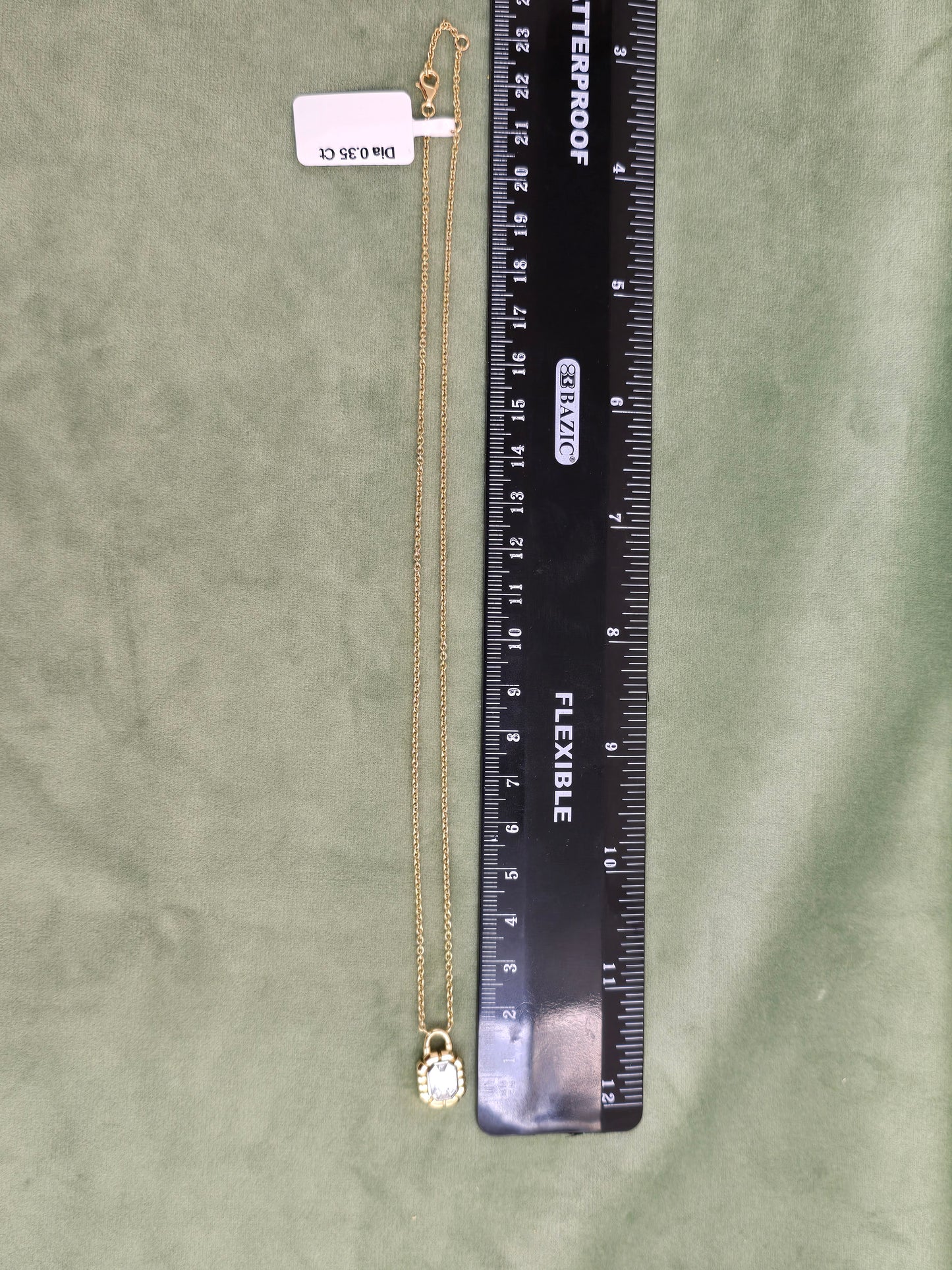 18K yellow Gold - 0.35 Ct Natural Diamond Lock Shape Pendant with Chain