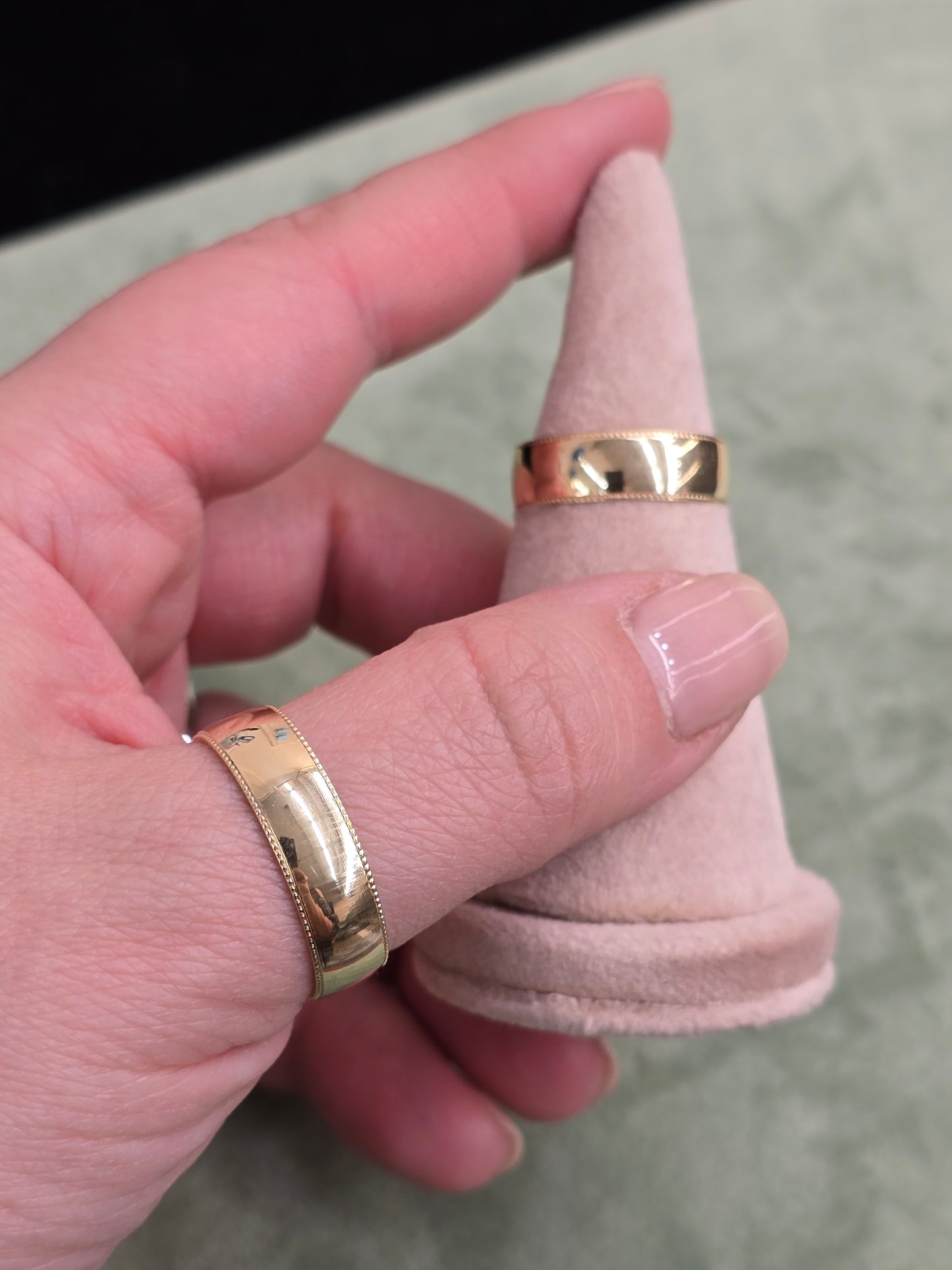 Wedding ring (all sizes are available)
