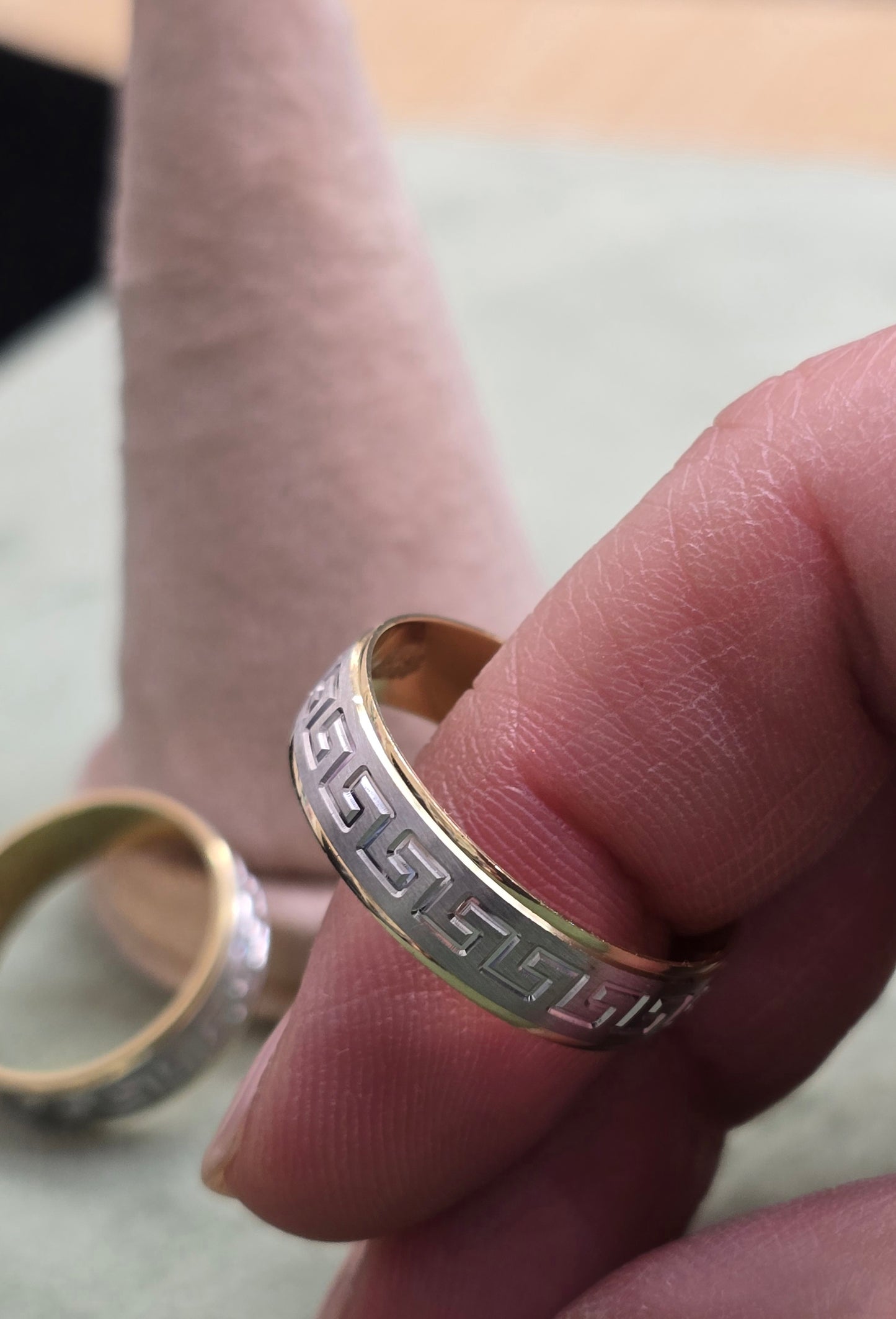 Wedding ring (all sizes are available)