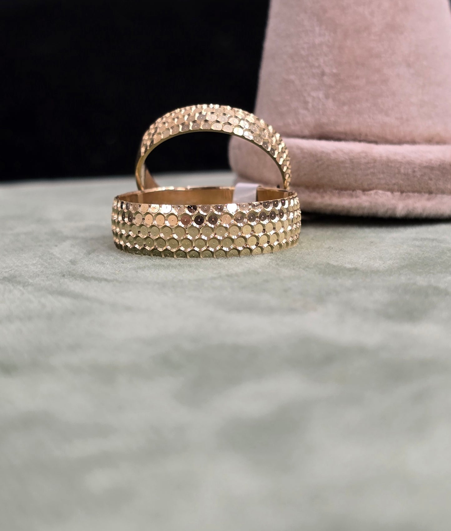 Wedding ring( all sizes are available)