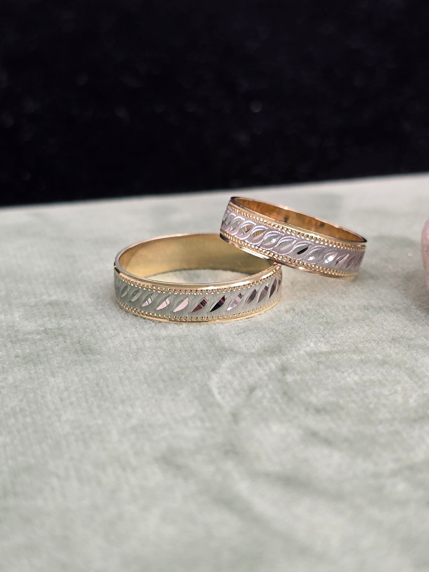 Wedding ring (all sizes are available)