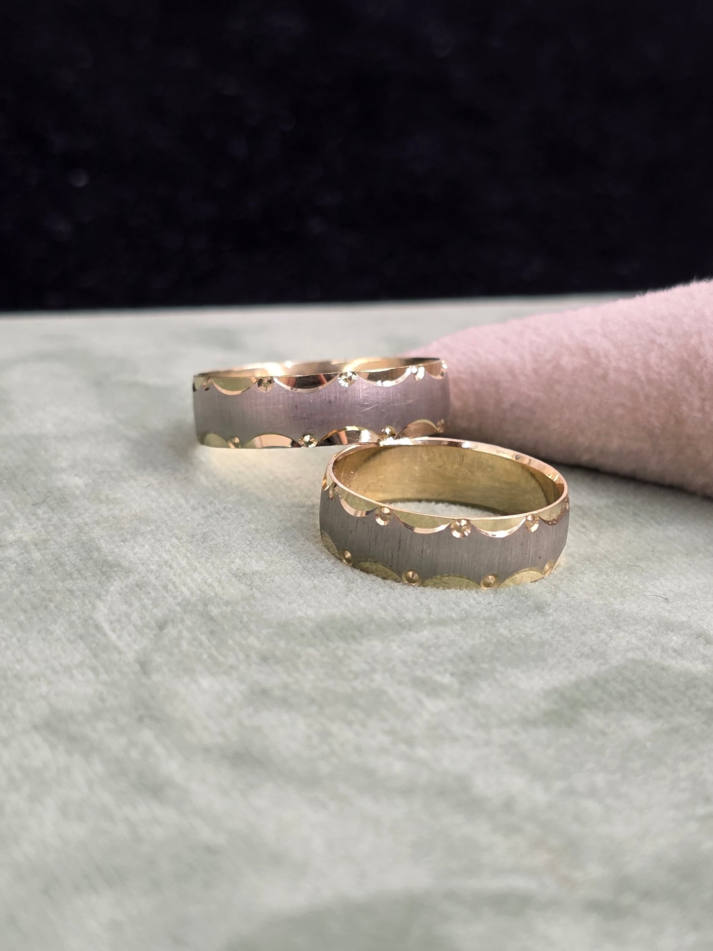 Wedding ring ( all sizes are available)