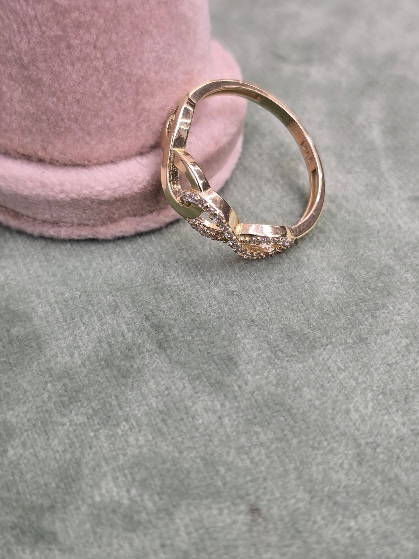 Double infinity Ring