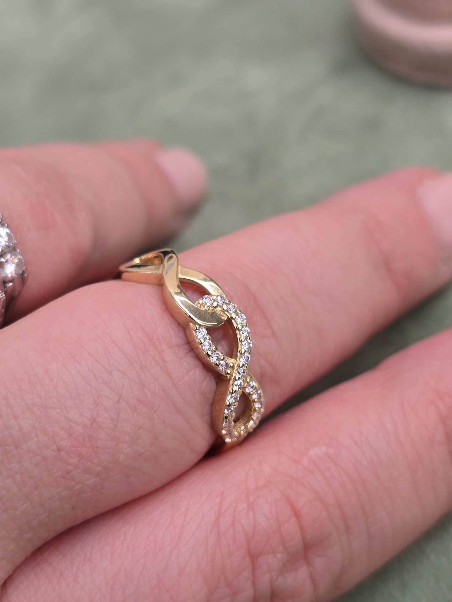 Double infinity Ring