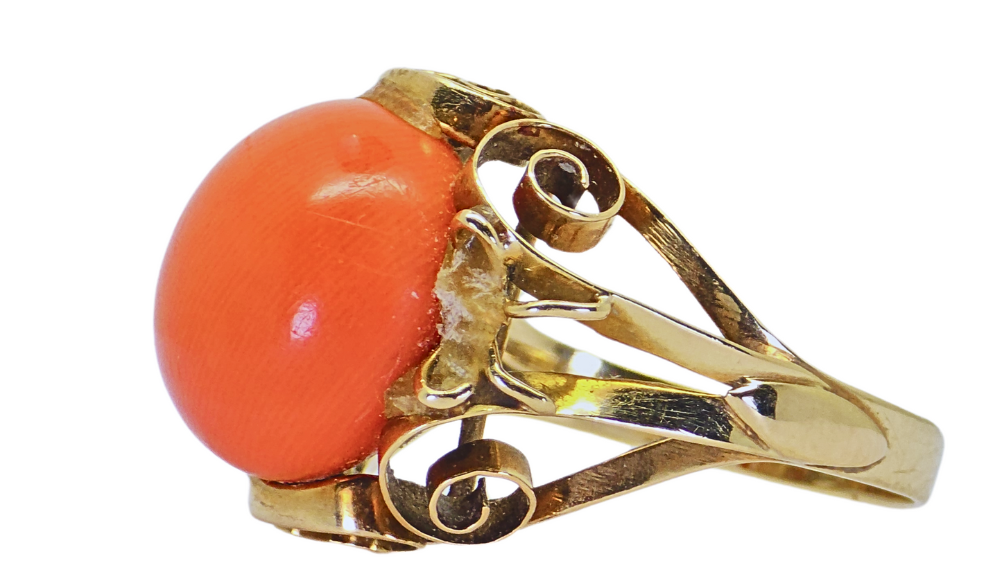 14k Yellow Gold & Vintage - Old Ring, 7 Ct Natural Coral Stone, Size 6.5, 4.9 G