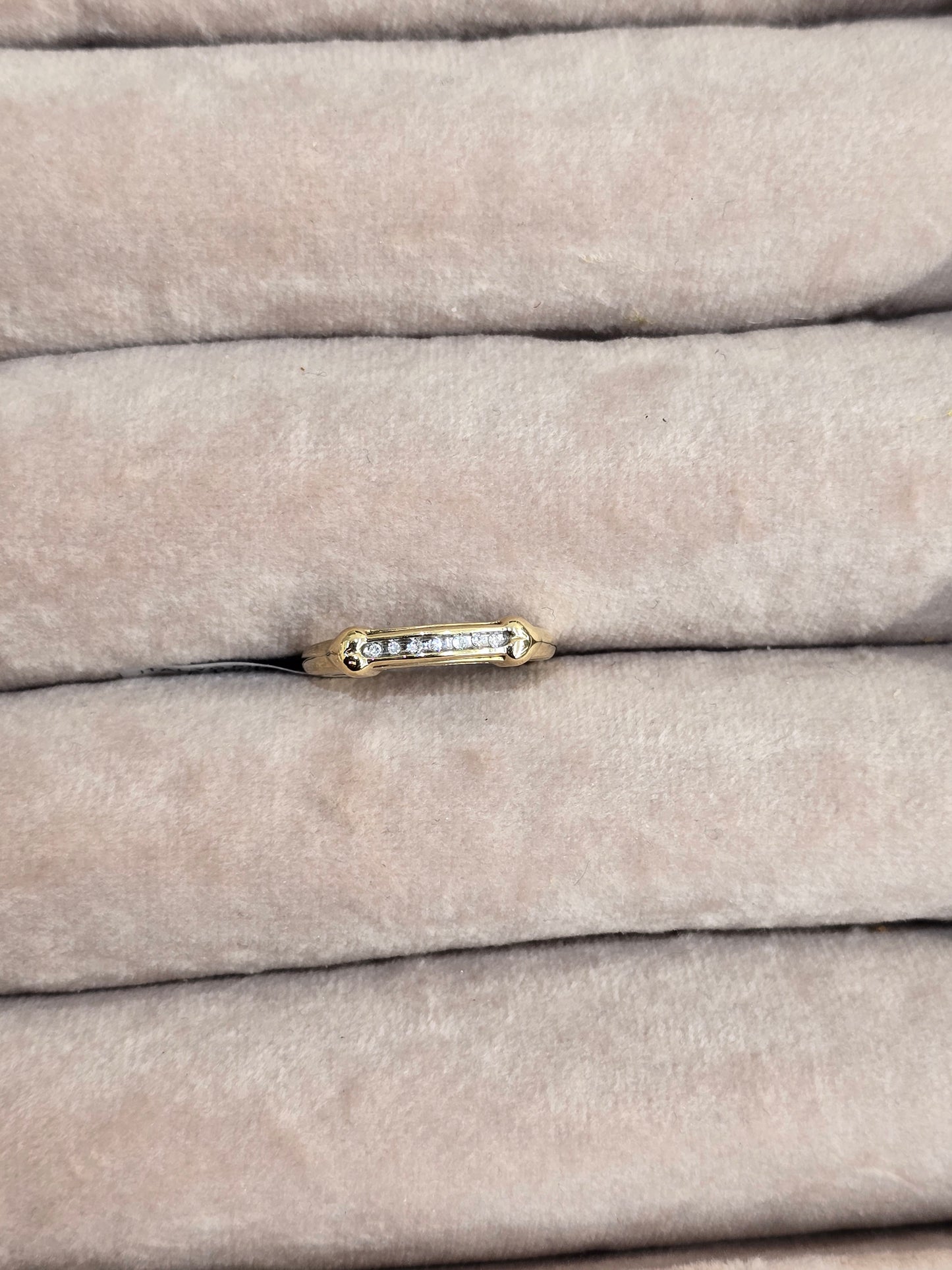 Diamond ring [ Italian ]