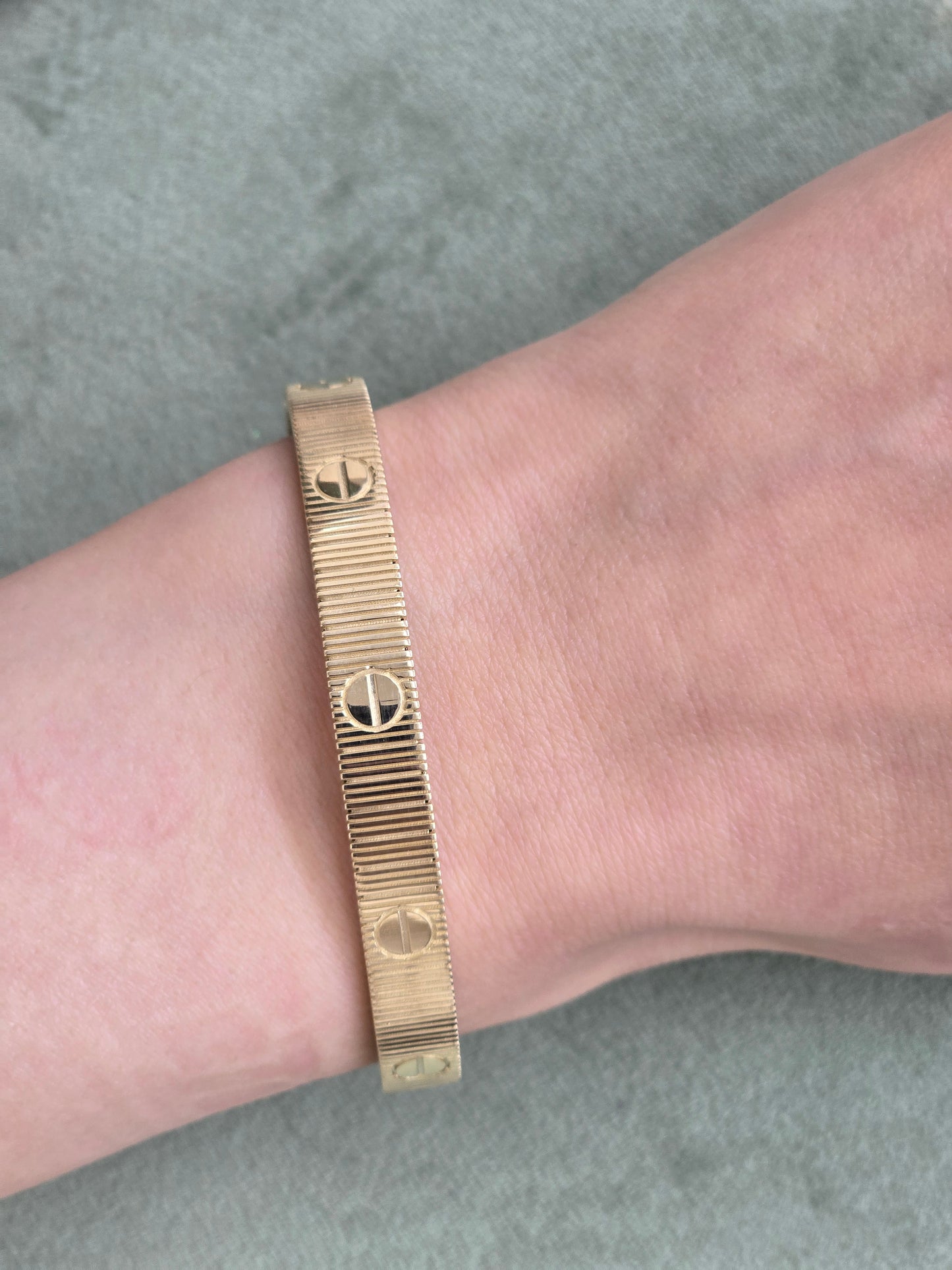 14k love bangel